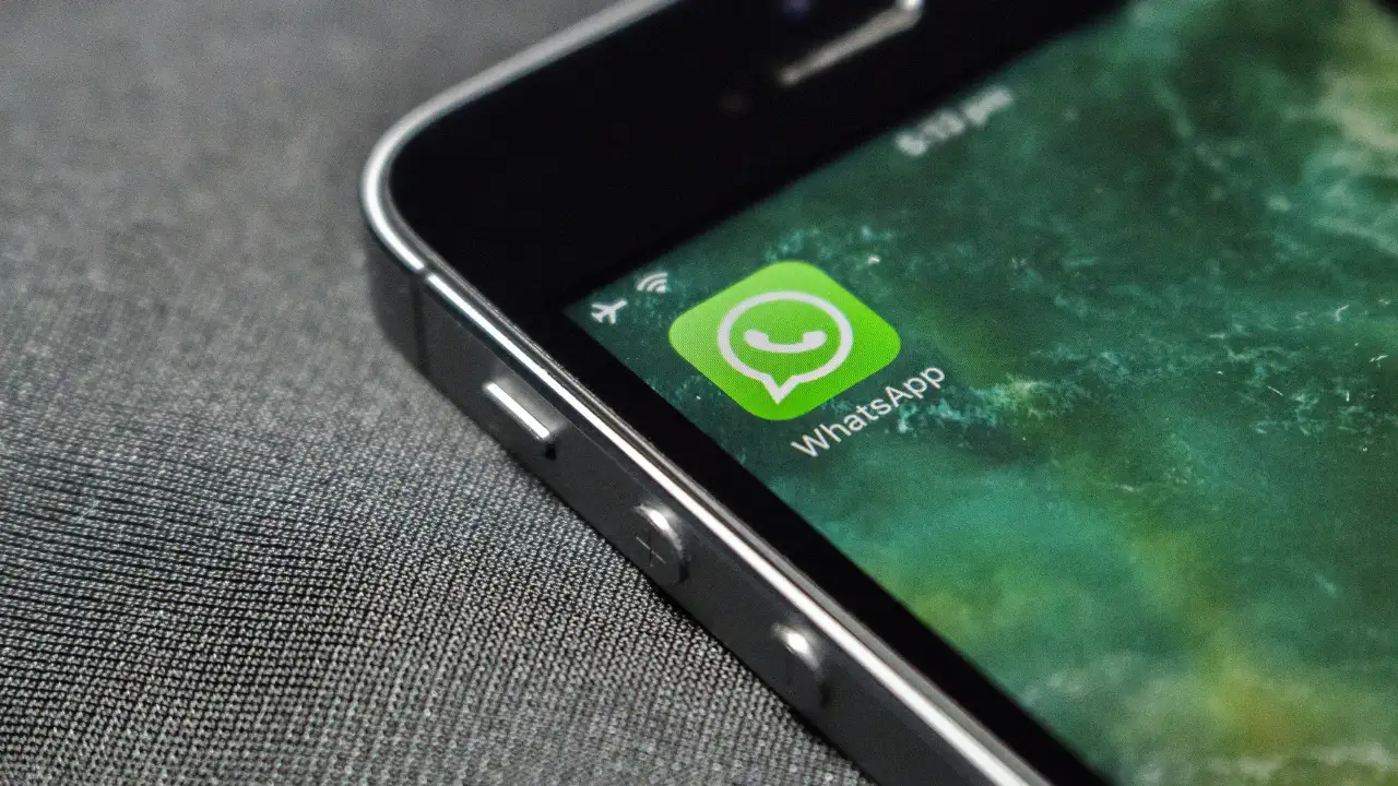 WhatsApp Down: Users Report Issues With Launching App, Sending Messages