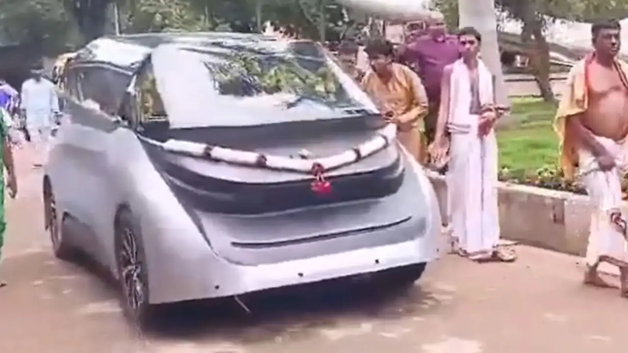 Wipro & IISC's Made-For-India Driveless Prototype Takes First Drive - Can Detect Potholes & Cows!