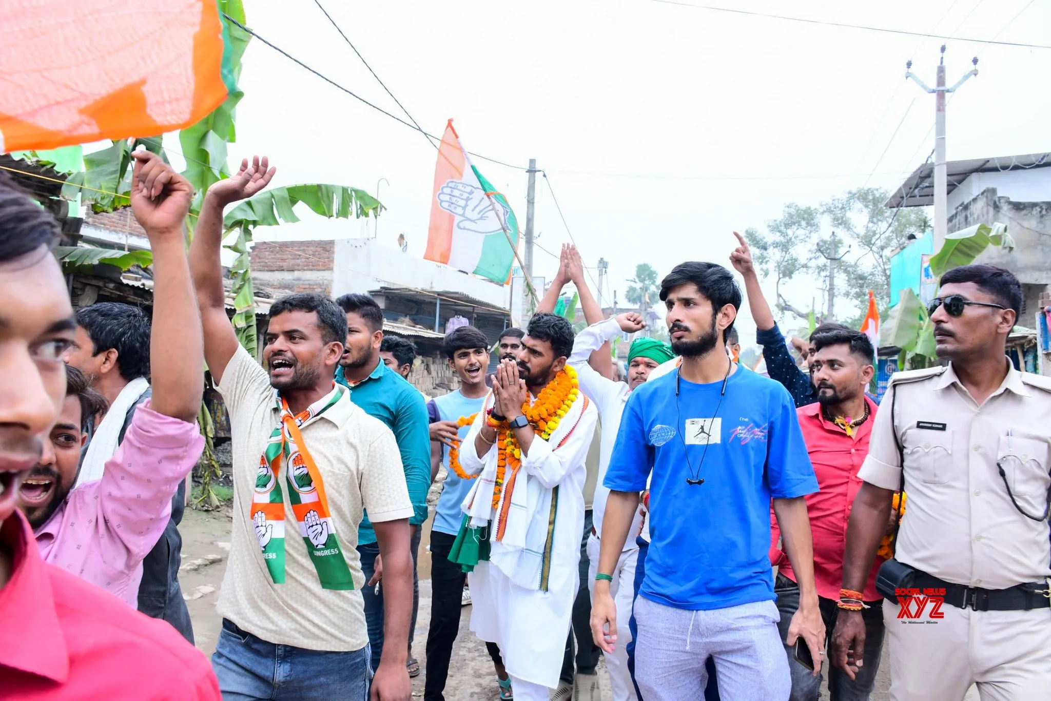 Begusarai: Shiv Prakash Garib Das Campaigns in Bachhwara Constituency #Gallery