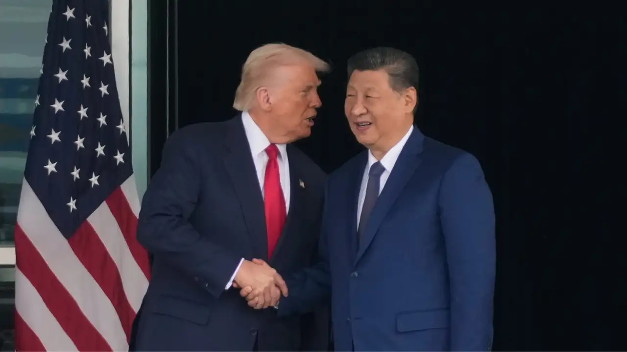 Inside Trump and Xi Jinping’s 100-Minute Meeting in South Korea: Three Hot Topics They Skipped