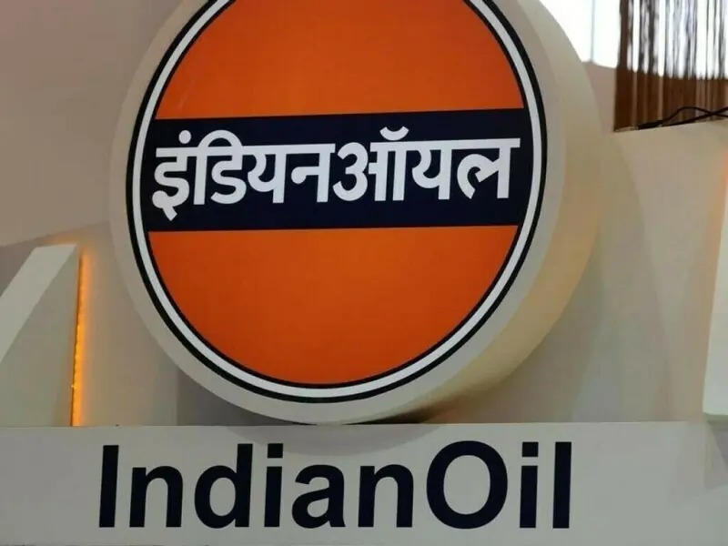 Indian Oil to team up with Vitol in global trading push, source says