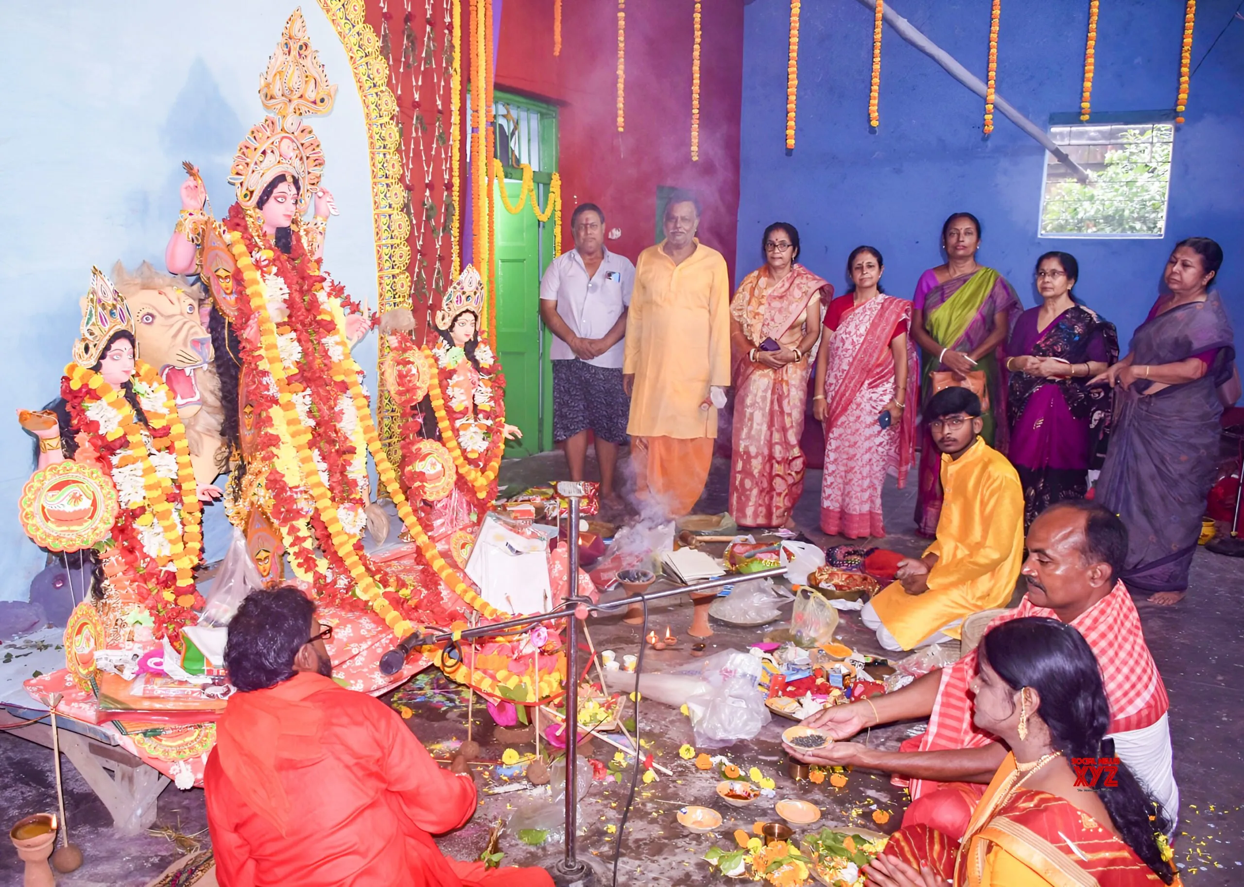 Dhanbad: Devotees Perform Jagadhatri Puja #Gallery