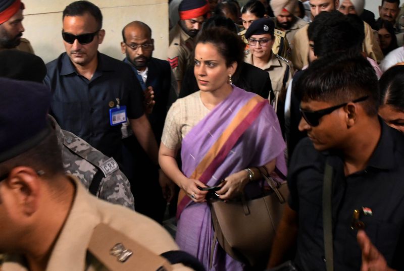 Kangana says sorry to elderly farmer for ‘Rs 100 protester’ remark