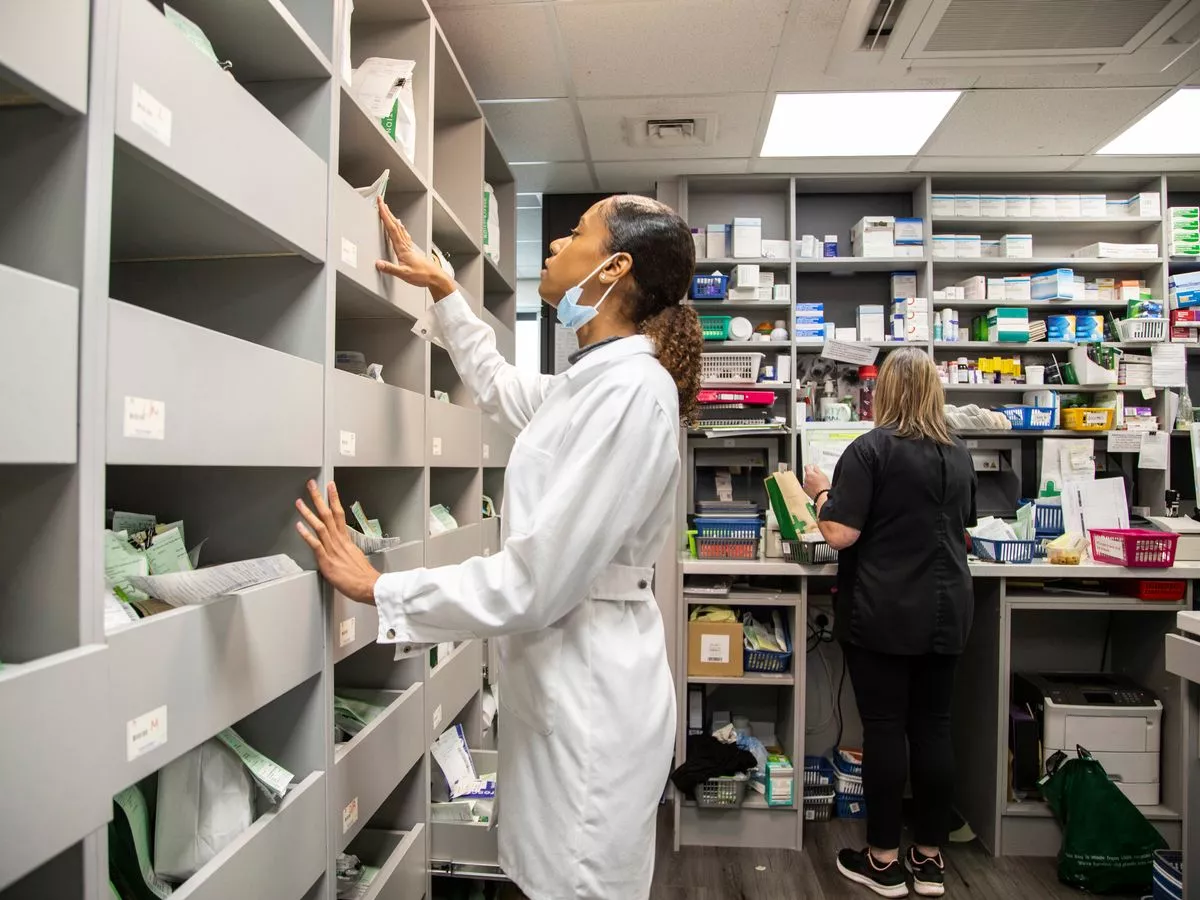 NHS announces 'biggest change since the 1960s' impacting 10,000 pharmacies