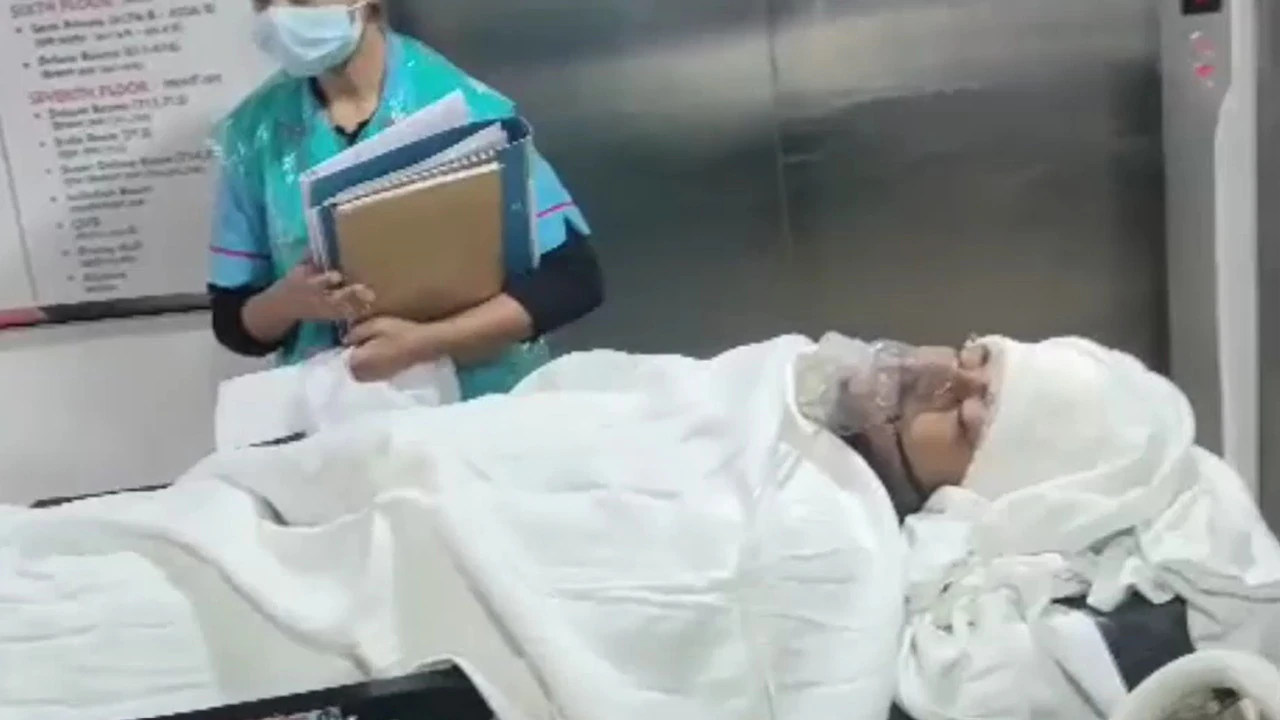 Law student's head slashed, stomach ripped open, fingers cut over payment dispute