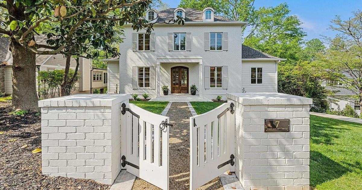 Greenville Augusta Road neighborhoods retain timeless appeal