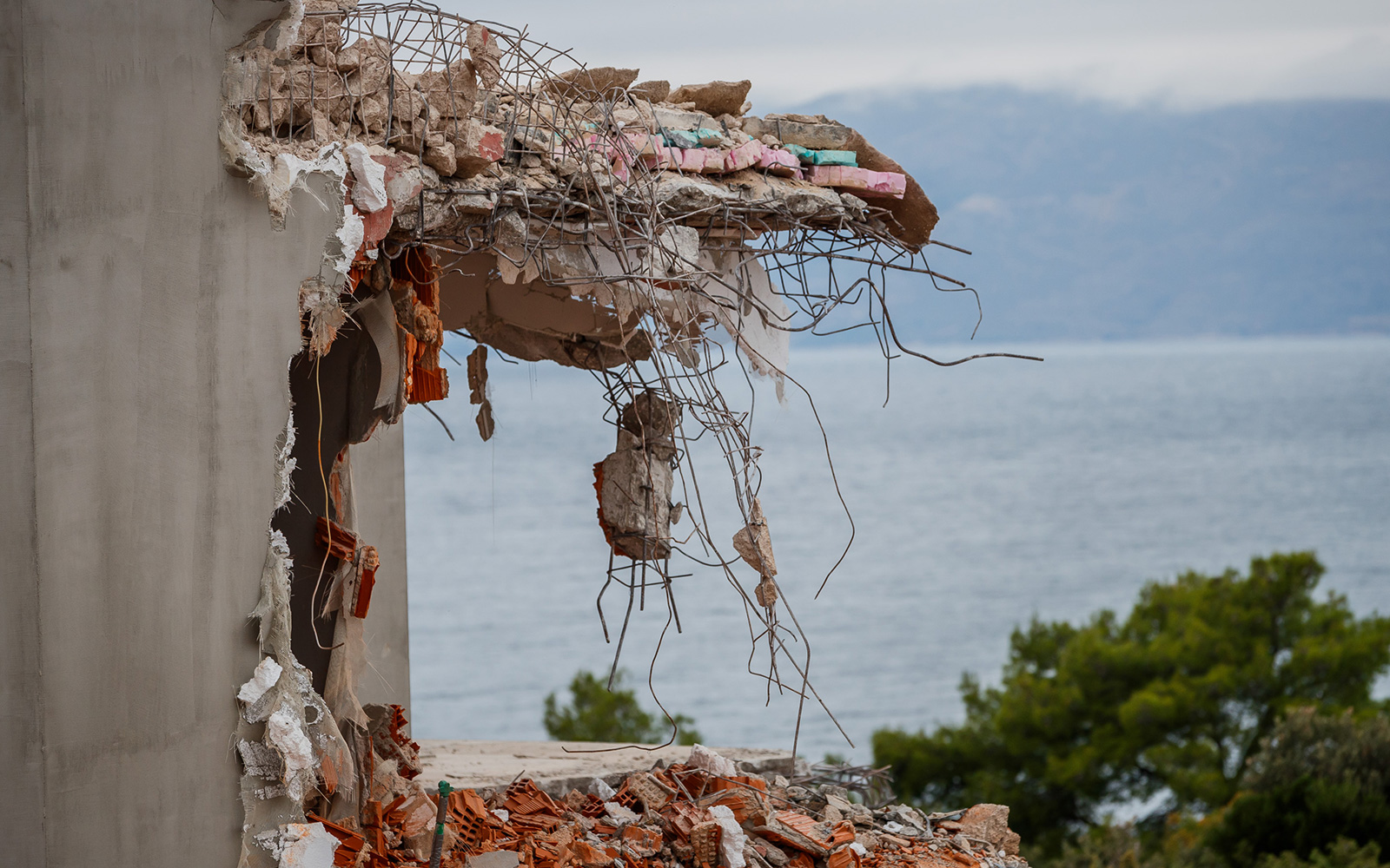 Obala između zabrane daljnje apartmanizacije i onog ‘a možda ipak’