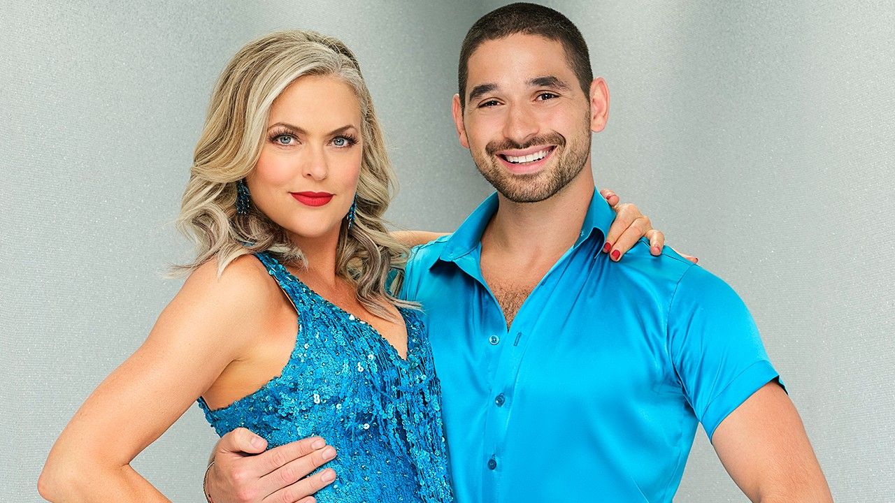 After Elaine Hendrix’s Scary Injury Caused Her To Miss An Episode Of Dancing With The Stars, She Shared A Health Update