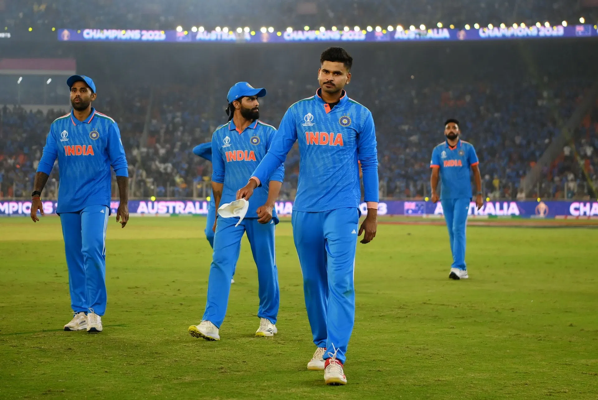 Suryakumar Yadav’s mom prays for Shreyas Iyer’s recovery during Chhath Puja 2025 [Watch]