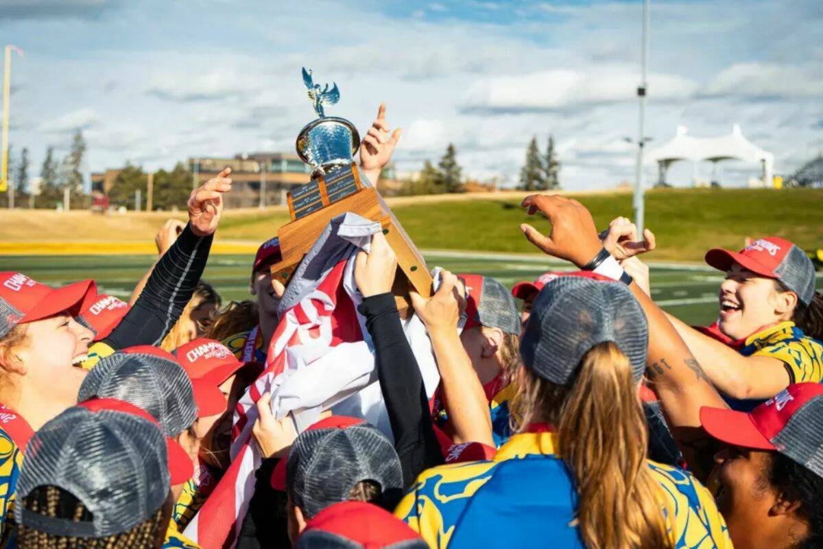 Undefeated UVic rolls into U Sports womens rugby championship final 4