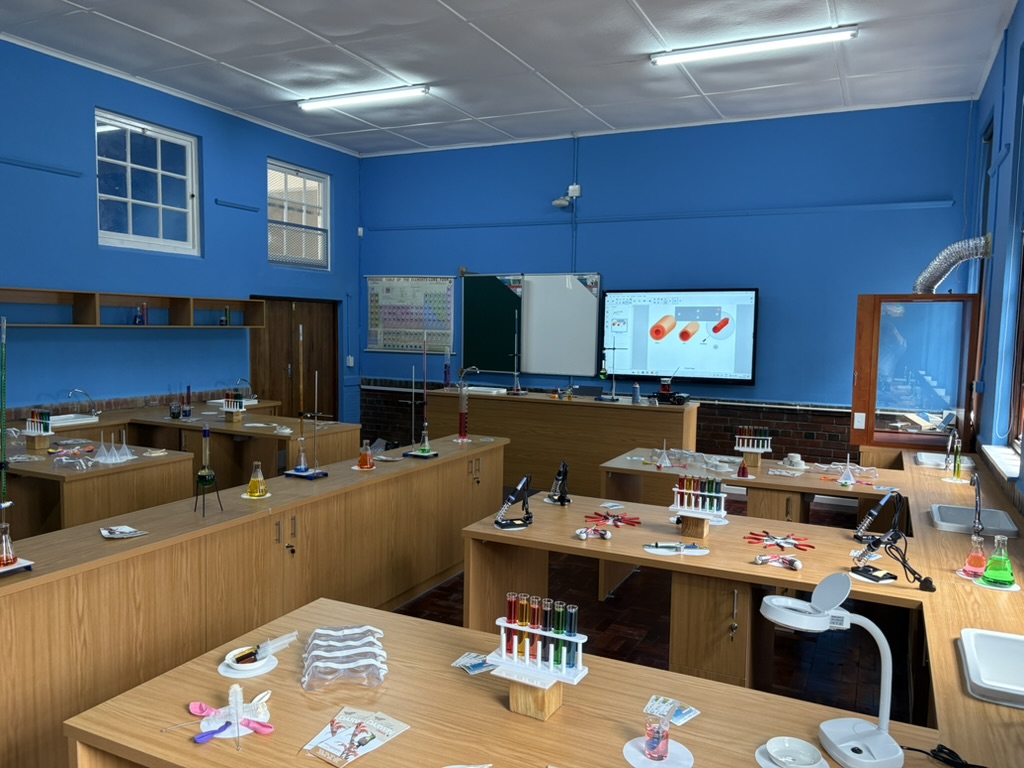 Celebration of STEM education as science teaching and learning centres programme at Western Cape schools reaches it’s 125th milestone