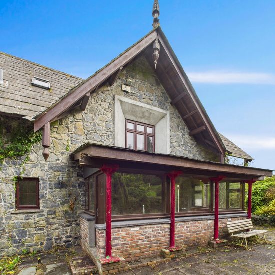 Fix it up: Boat house based pad now in dry dock in Tipperary