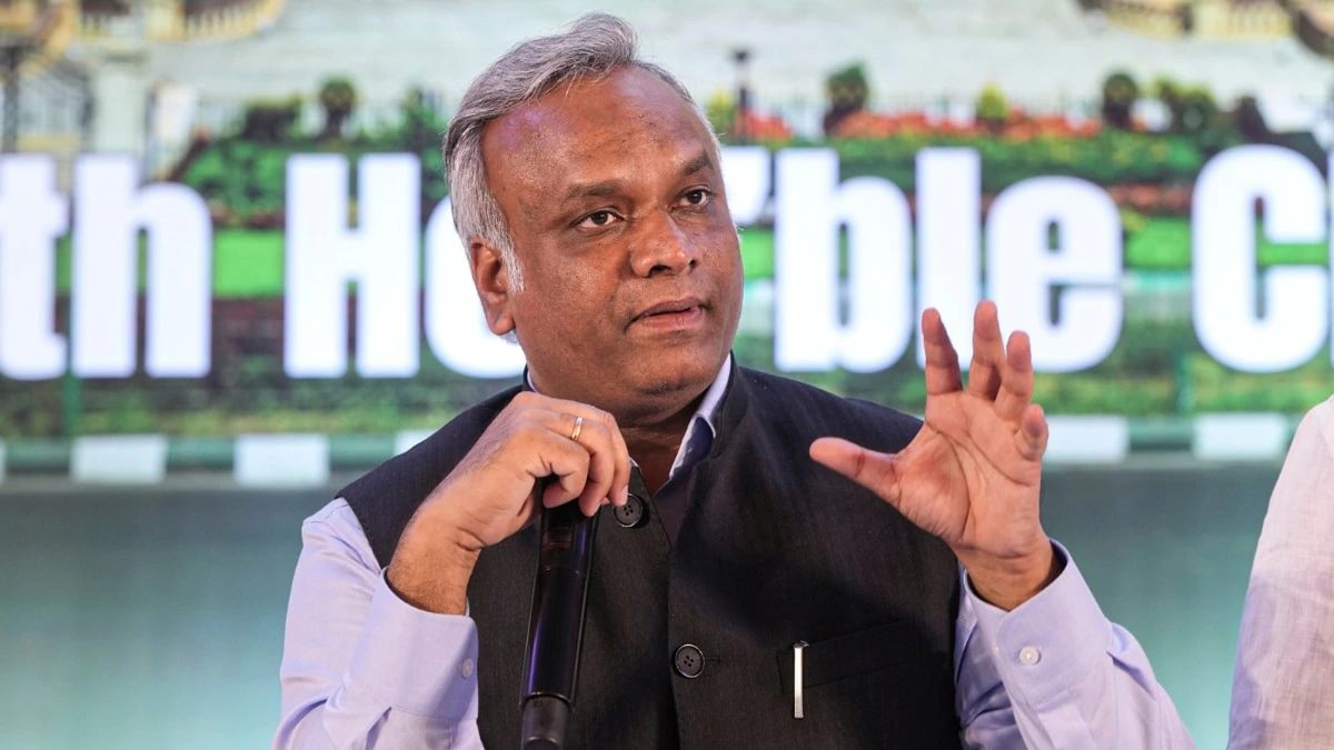 BJP leaders' children forced students: Priyank Kharge's big claim on RSS march