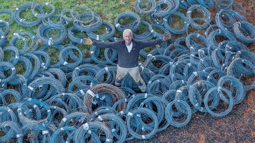 The quiet movement removing barbed wire fences to save wildlife
