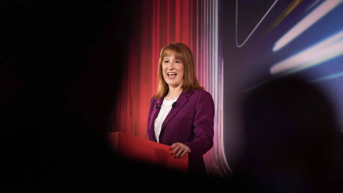 Rachel Reeves wants Brits investing — just as the City fears an AI bubble