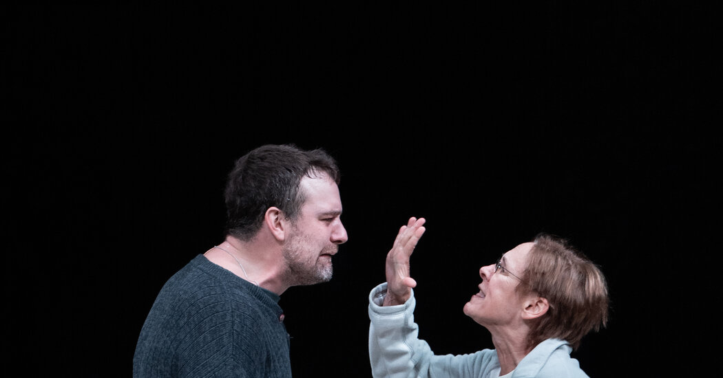 Laurie Metcalf Is Riveting in ‘Little Bear Ridge Road’