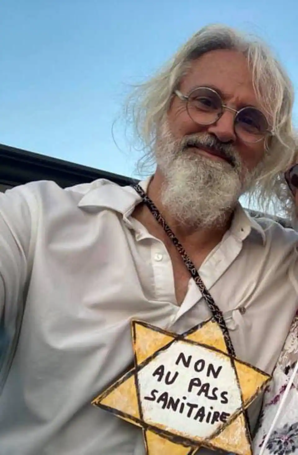 Il n’a pas payé 22 000$ d’amendes COVID: des candidats gênants au sein d’Action Montréal