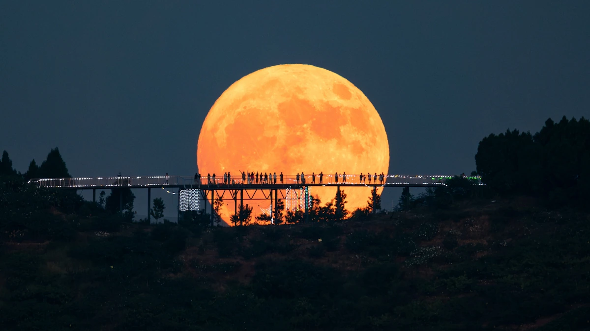 November’s golden supermoon will be the biggest and brightest of the year