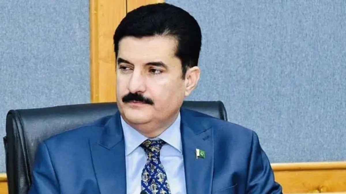 Chief Commissioner FBR calls on Governor Kundi, discuss business-friendly tax system