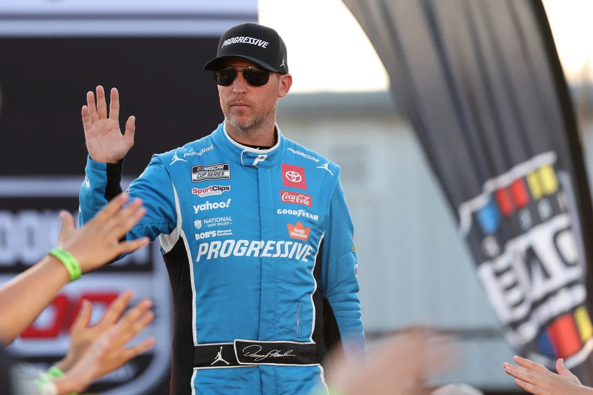 Denny Hamlin Stuns NASCAR World as He Closes In on ‘Most Popular Driver’ Status