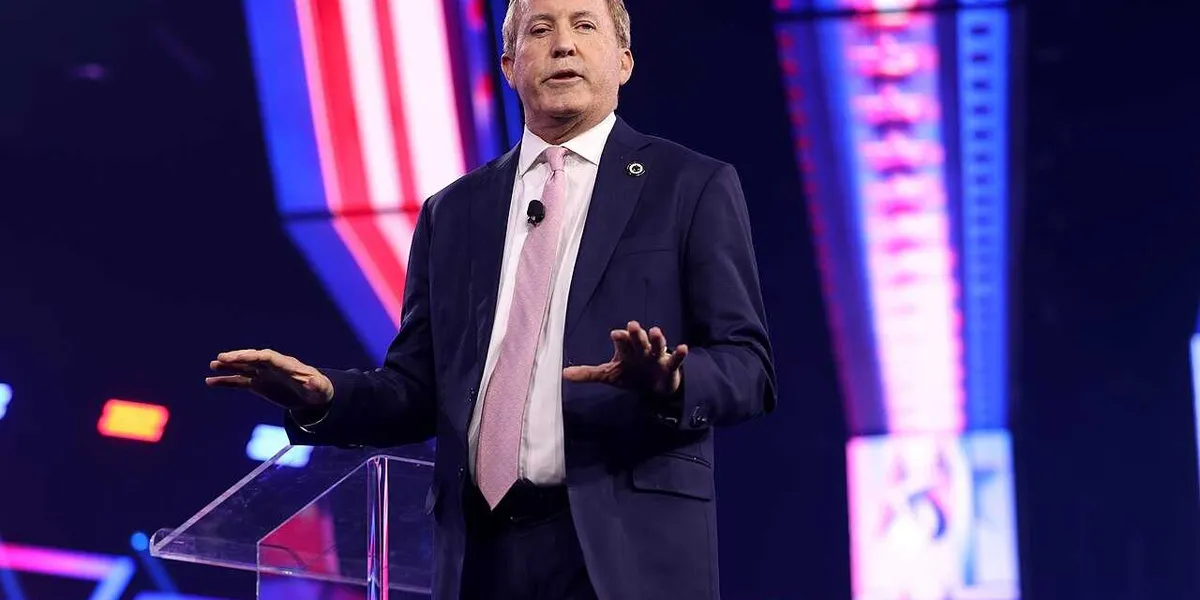 This 'wretched Republican bootlicker' is 'comically thirsty for Trump’s endorsement'