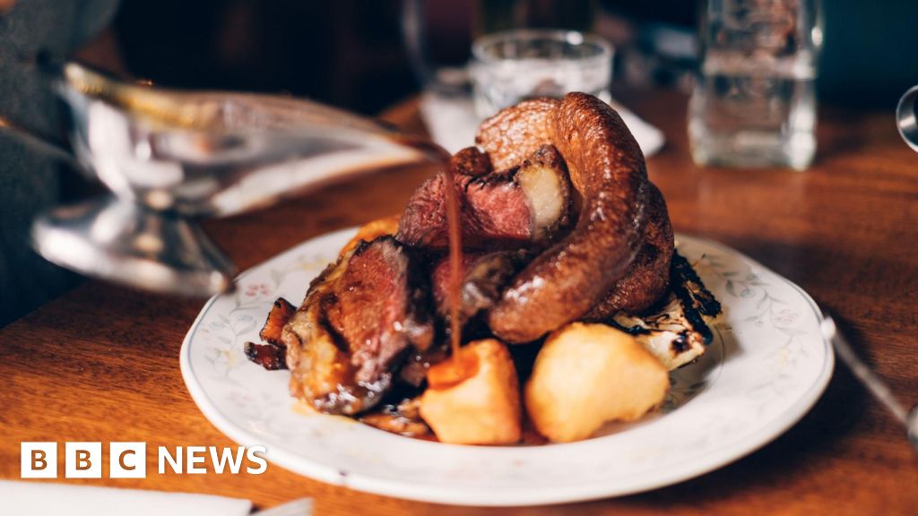 Nineteen sick with food poisoning after eating pub carvery