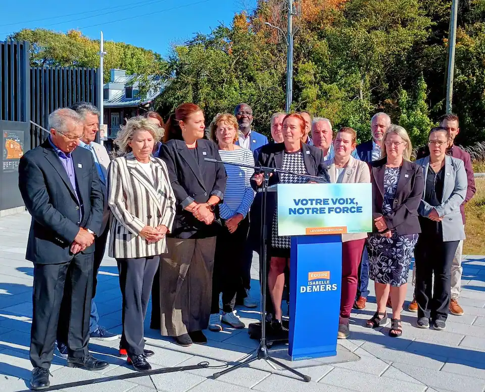Stade Georges-Maranda: un terrain synthétique à 5 M$, s’engage Demers
