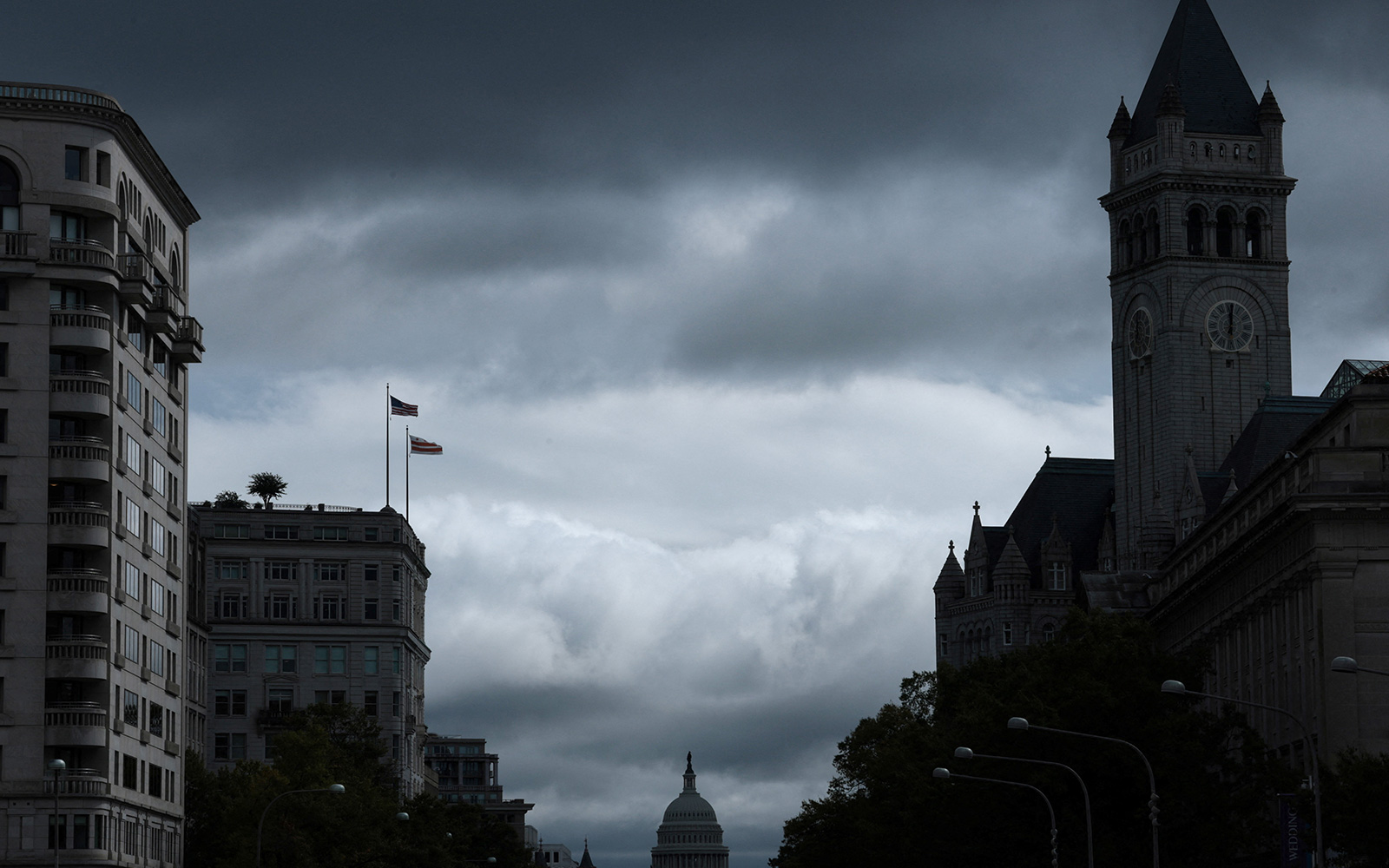 Od PayPala do proroka Apokalipse: Peter Thiel, Nick Land i kataklizmična misao u doba tehnološke stagnacije – sinteza političke teologije, Antikrista i ‘Dark Enlightenmenta’