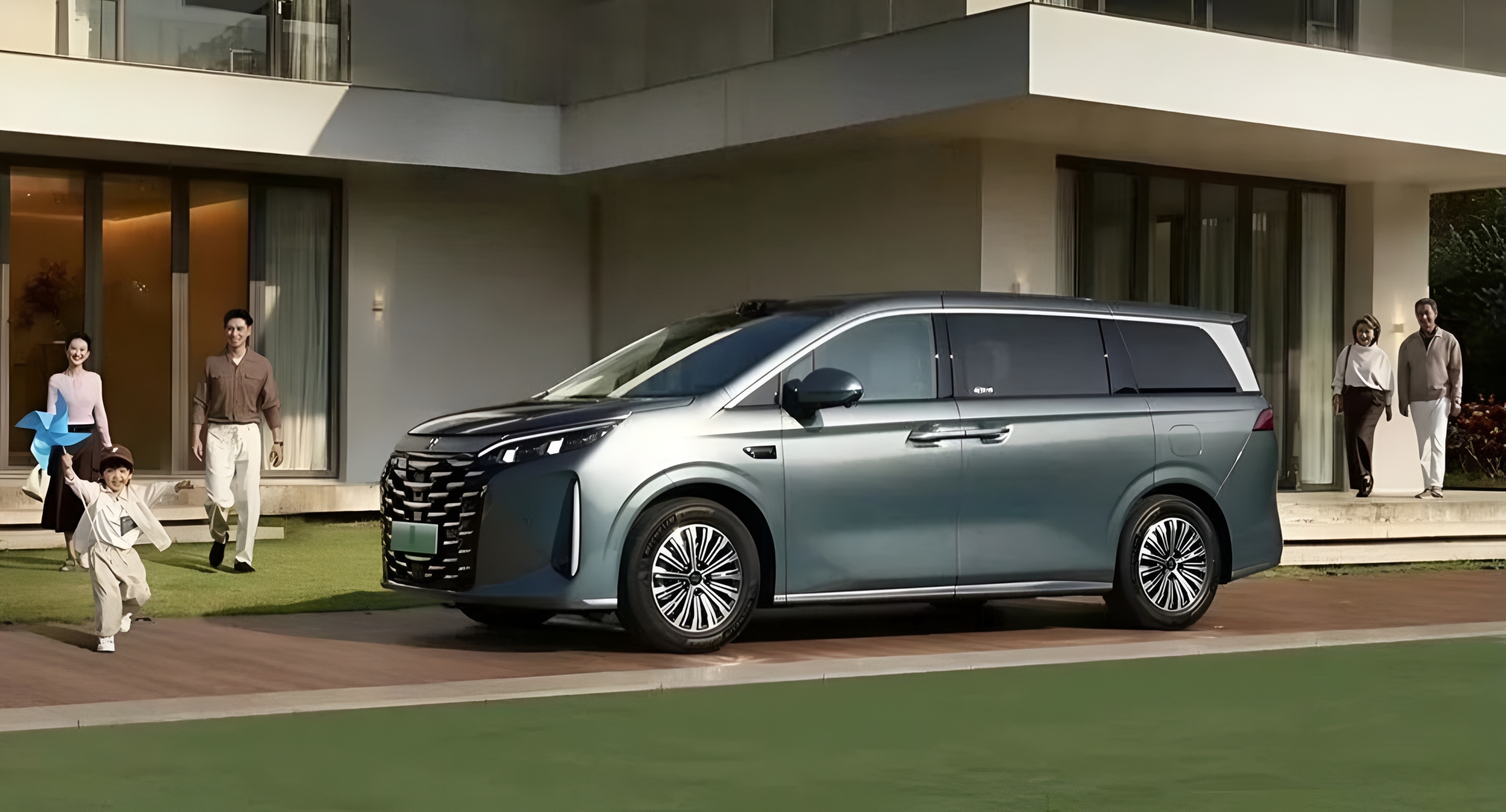 2026 BYD M9 MPV gets LiDAR and 218 km EV range, launching November 4 in China