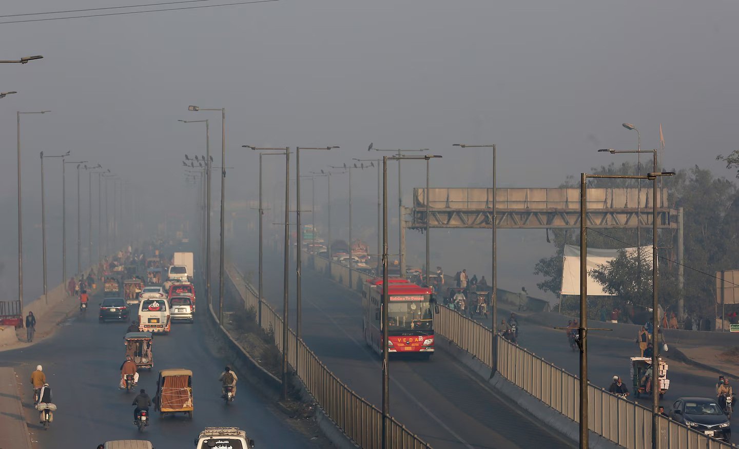 Lahore chokes: AQI hits hazardous 403, tops global pollution charts