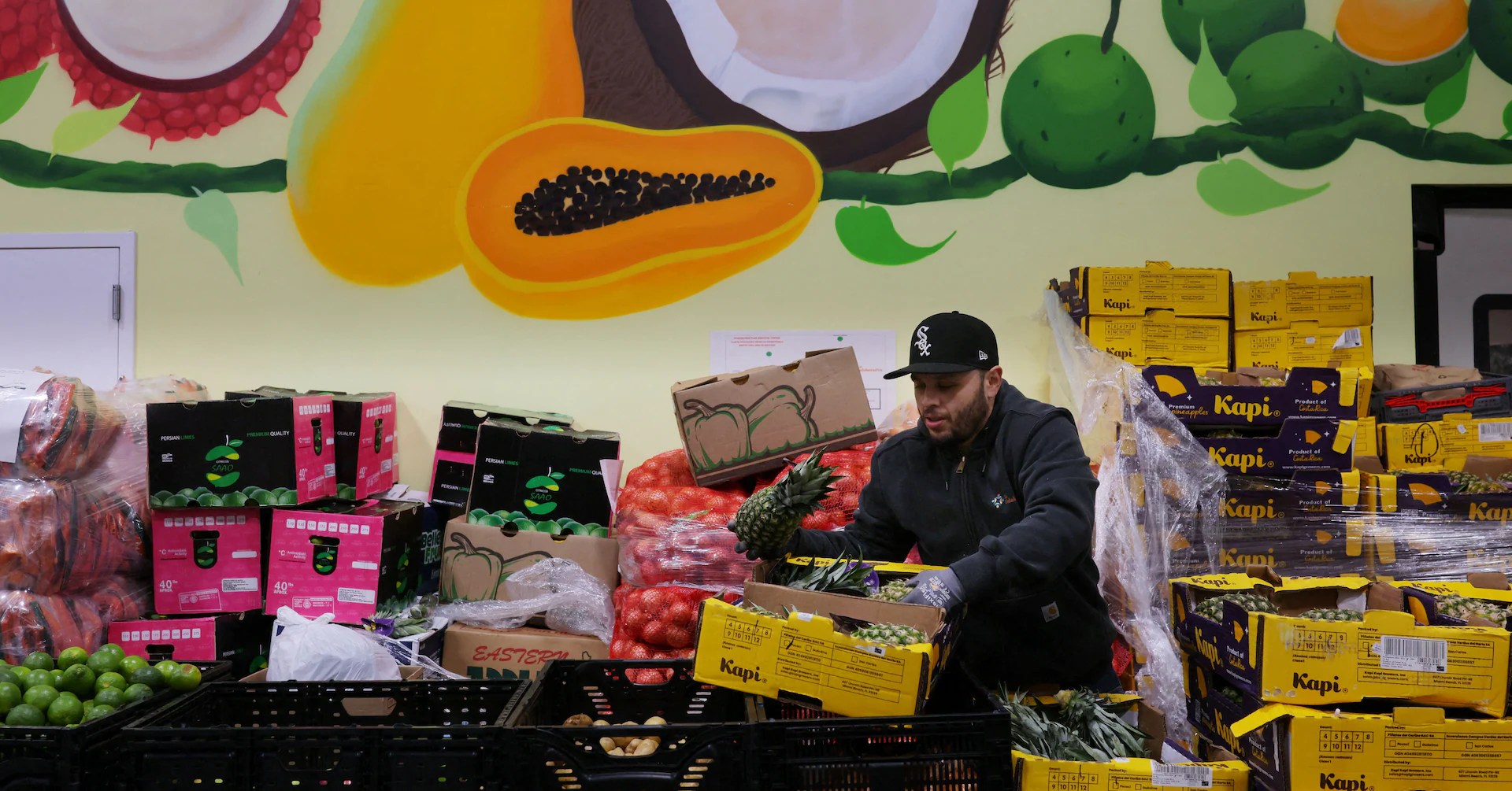 US grocers brace for sales dip as food aid set to lapse