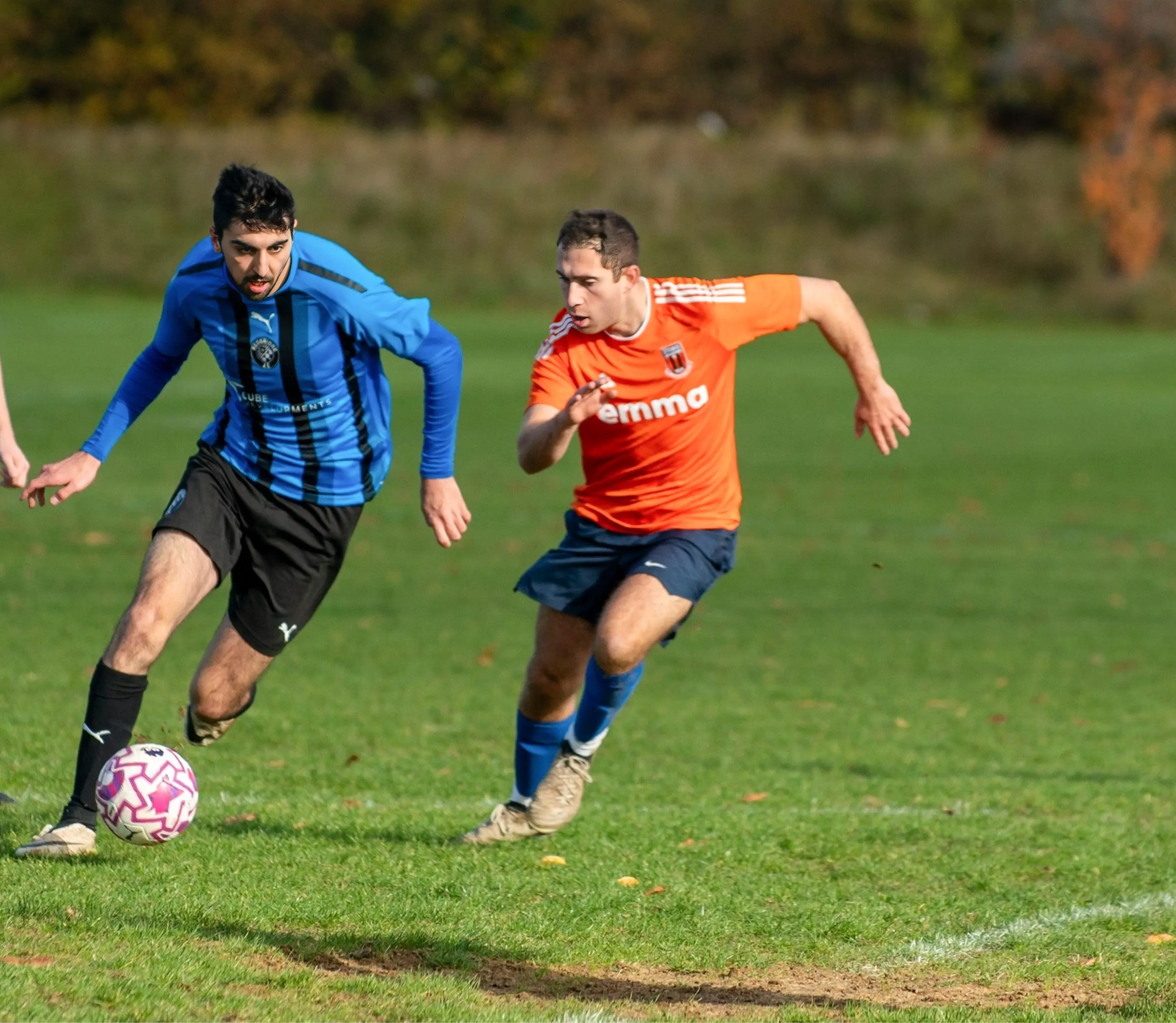 Katz’s wonder lob sees super Salmon close gap on Hendon