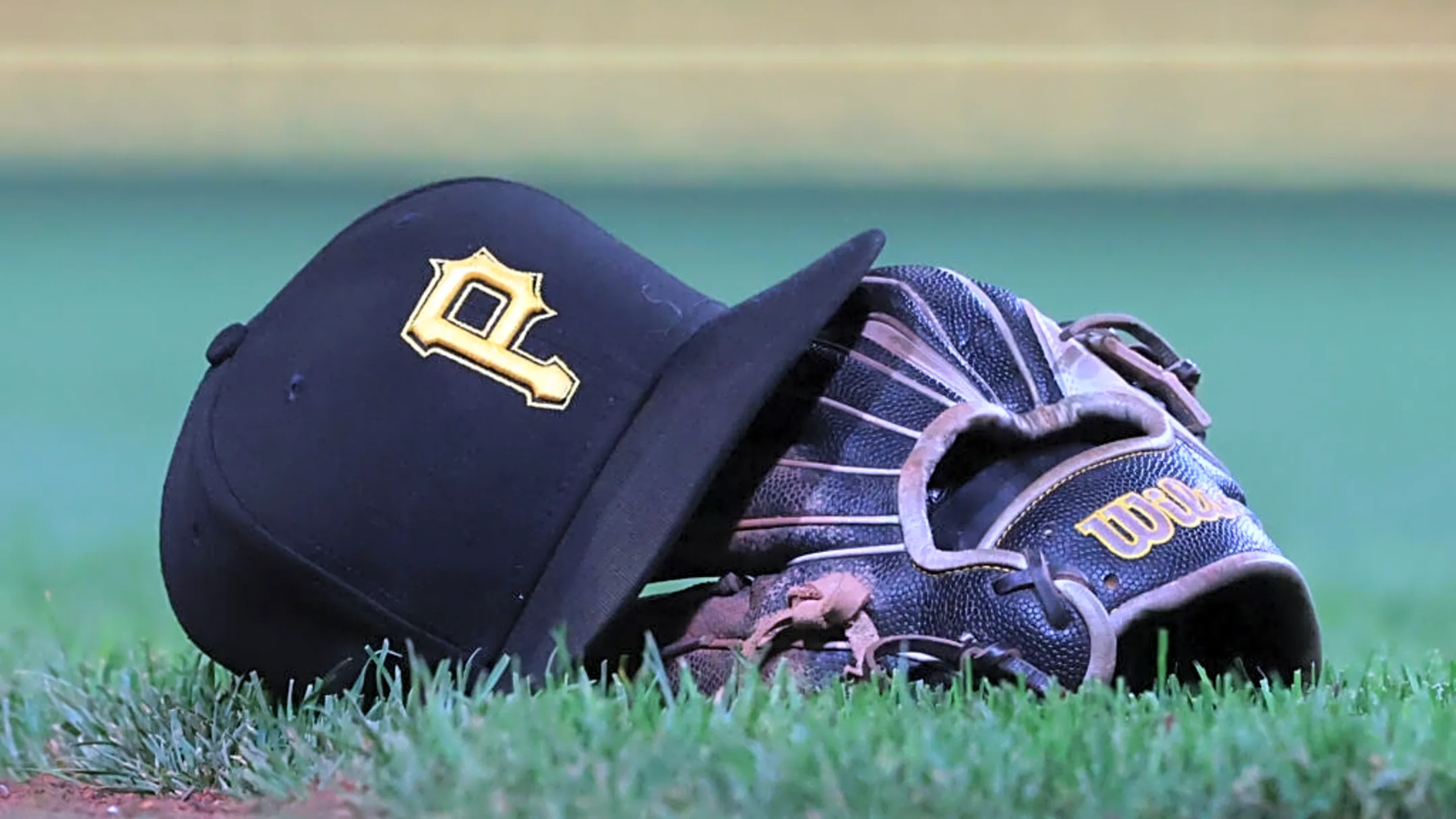 50 Years Ago, an Incredible PR Blunder: Pirates Fire Prince, King