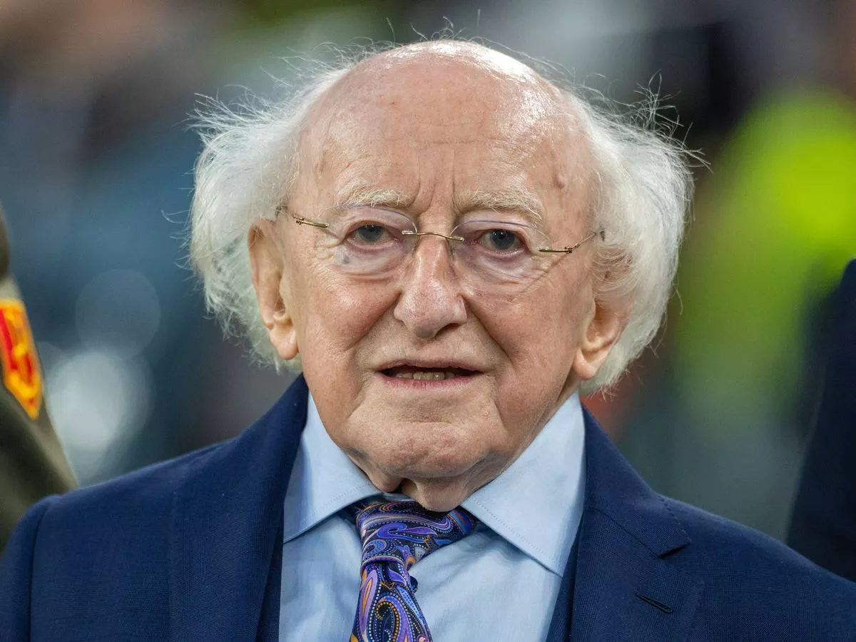 Michael D Higgins returns to Áras and is back at work following hospital stint