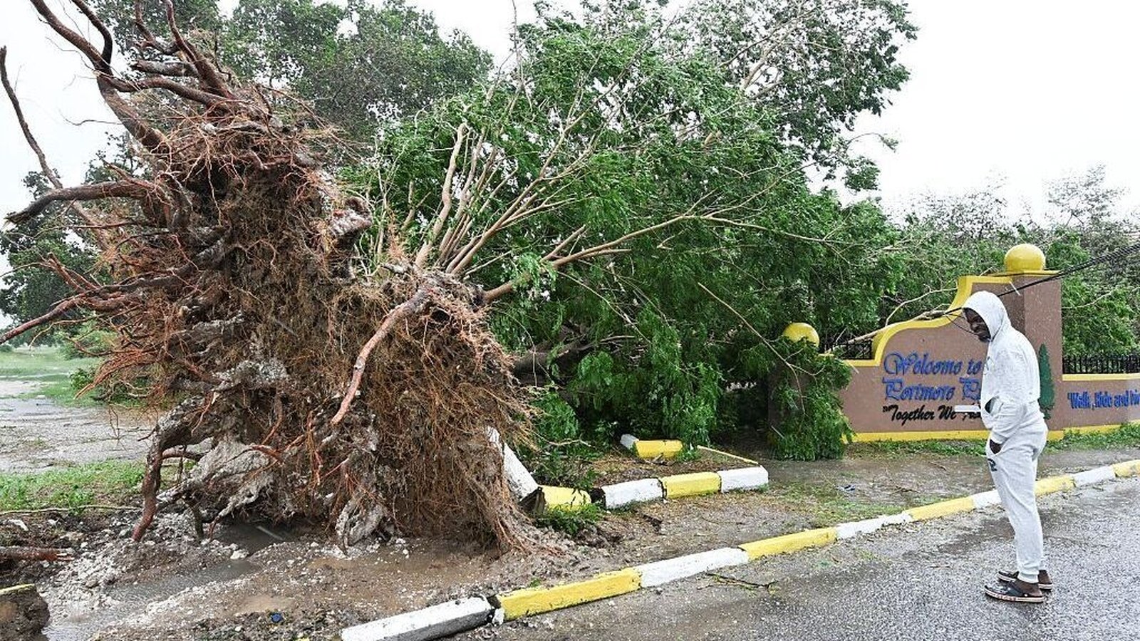 Powerful storm batters Jamaica, inflicting damage at unprecedented levels