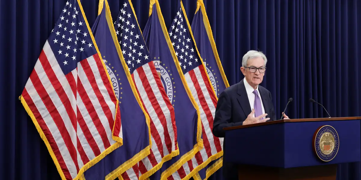 Stocks Could Be in a Bubble. As Long As the Fed Cuts Rates, so What?