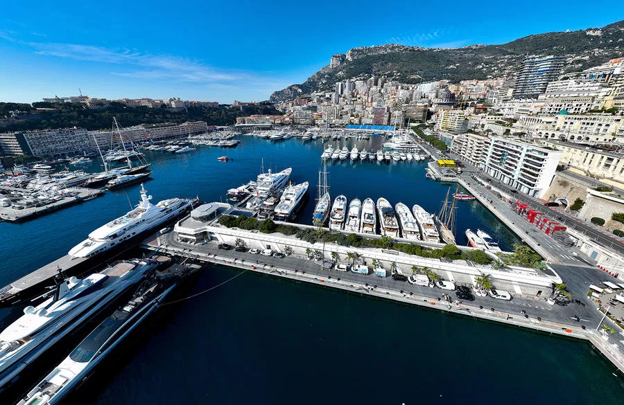 Waterproofing works begin on Quai Hirondelle rooftop terrace