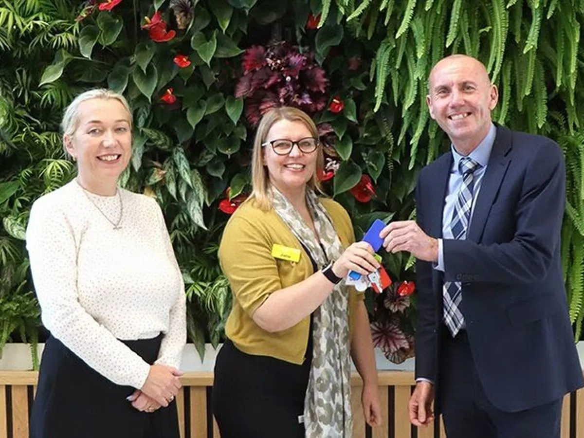 'Major moment' as keys handed over to Elizabeth Quarter