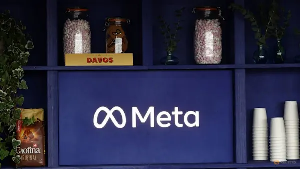 Tech leaders ramp up AI spending, but Alphabet’s cash flow wins investor favor