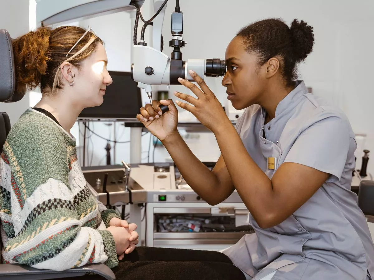 NHS alert to people who wear contact lenses or glasses