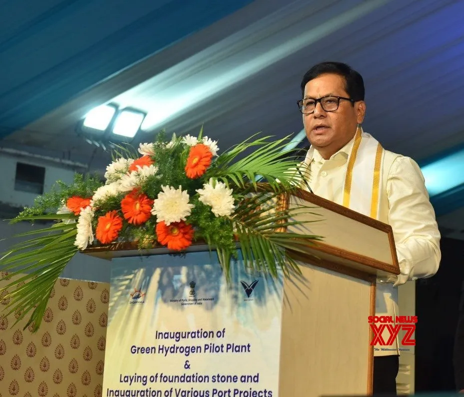 PM Modi greets Sonowal, lauds his efforts to strengthen ports and shipping for Aatmanirbhar Bharat