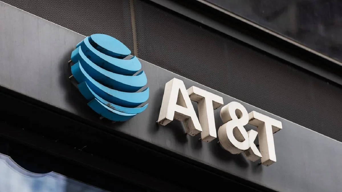 Hidden in its Q3 report was news that could lead to big problems at AT&T
