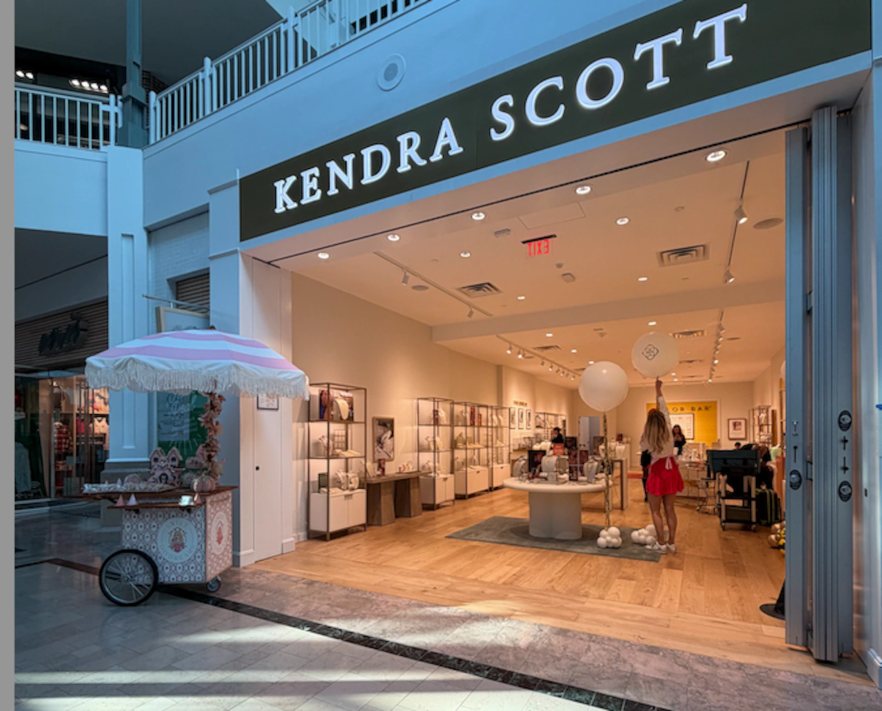 Bridgewater Commons adds Kendra Scott boutique as part of mall refresh