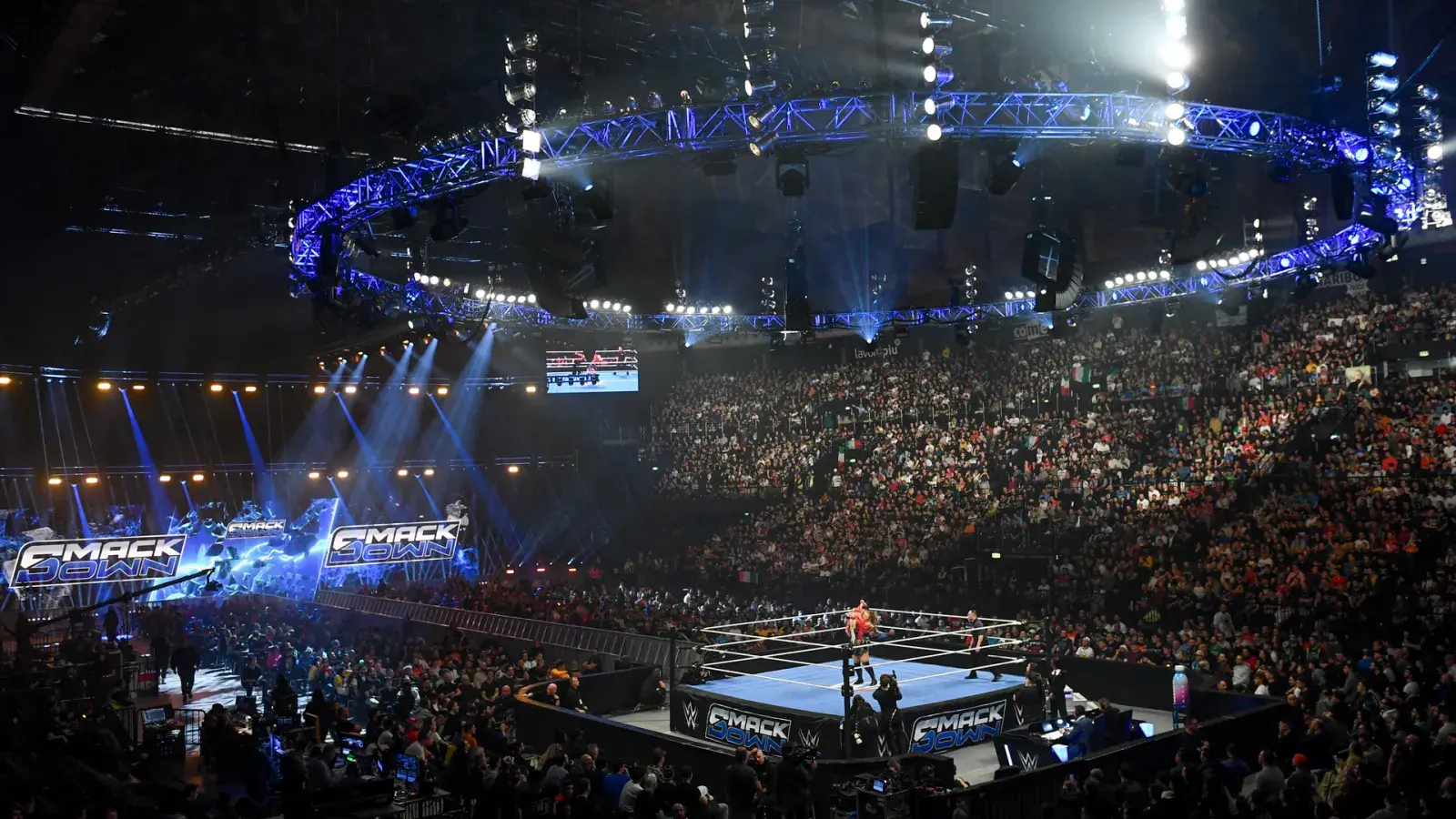 WWE Return Rumor for SmackDown Talent Debunked