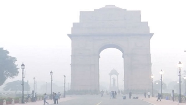 Delhi air remains “very poor” in prominent places