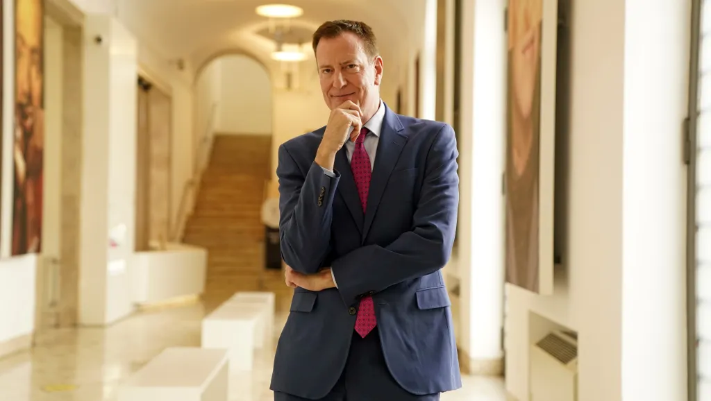 Botched Bill De Blasio Interview Was "Humiliating," Times Of London Editor Says