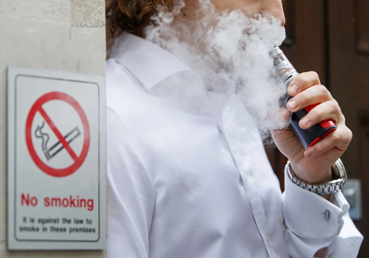 Why vape users should never throw away old devices into the bin