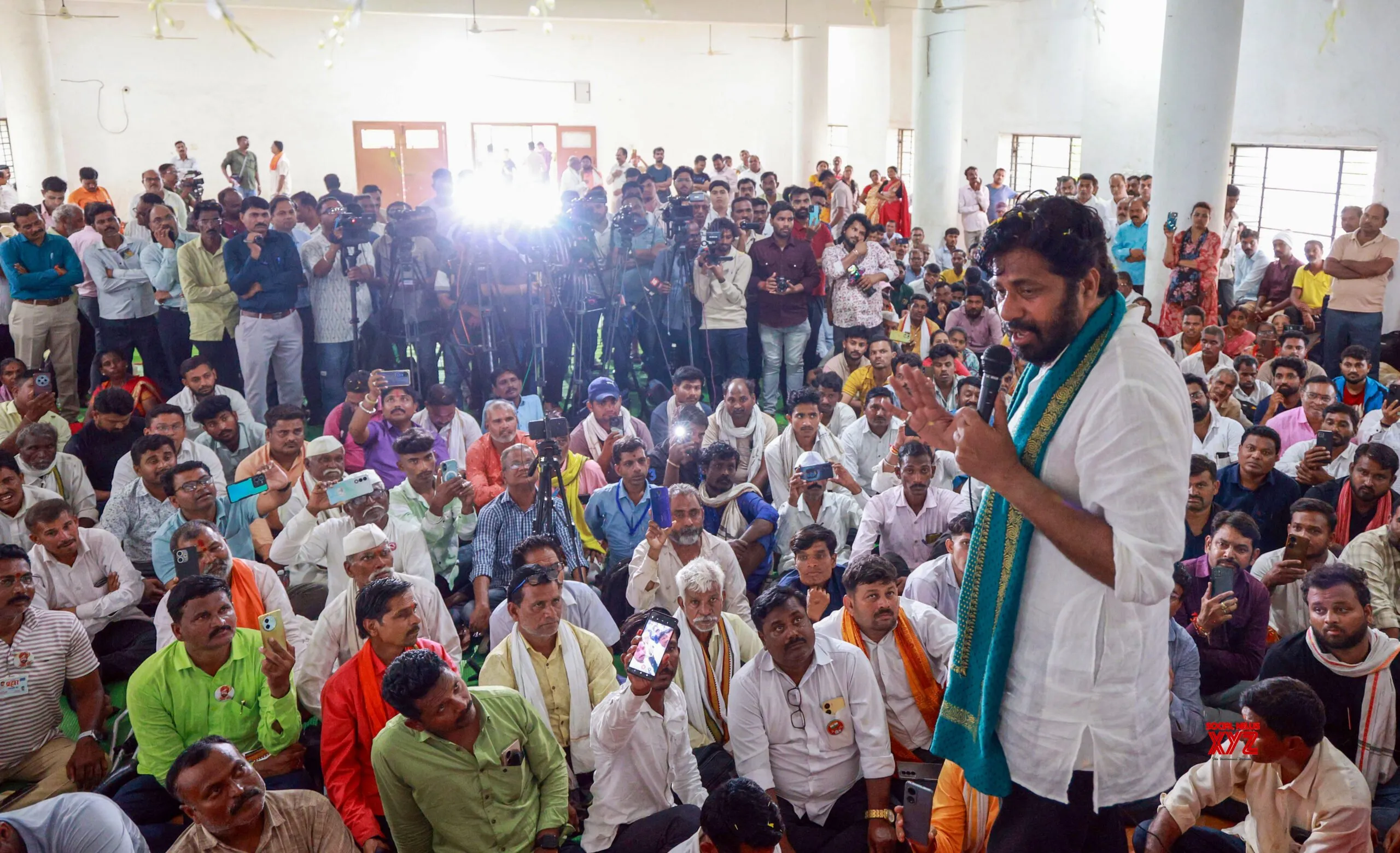 Bacchu Kadu Addresses Farmers in Nagpur After Agitation Ends #Gallery