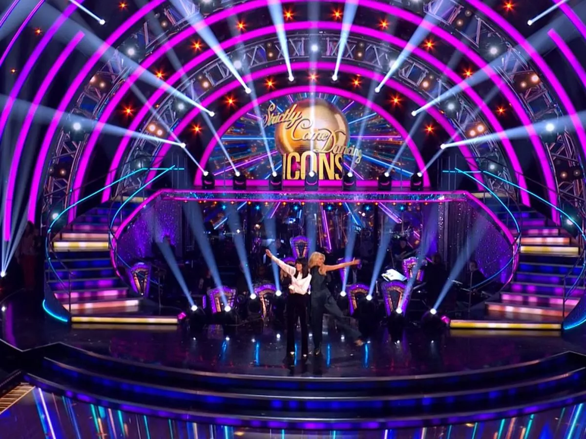 Tess Daly and Claudia Winkleman's Strictly exit move 'extremely telling' as 'tension and fear' spotted