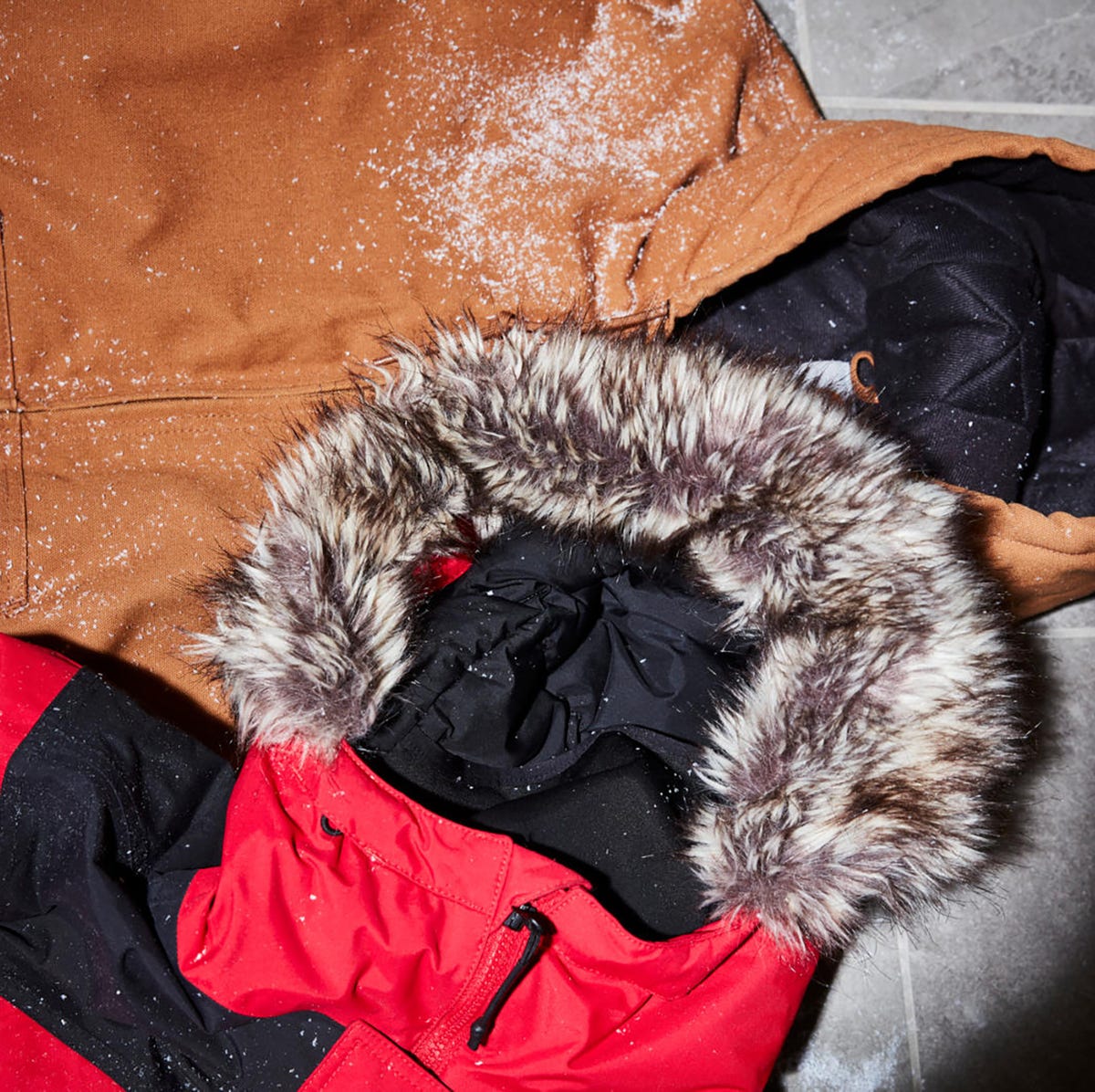 The Great Insulation Debate: Down vs. Synthetic. Here’s What Really Keeps You Toasty.